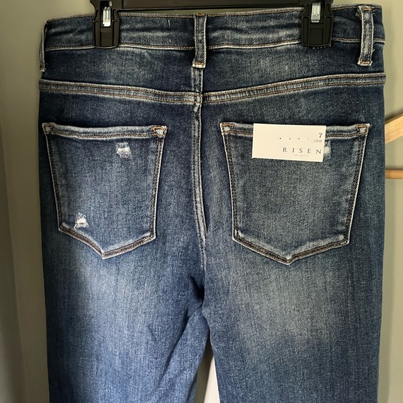 Risen Flares 7/8 - Picture 4 of 4